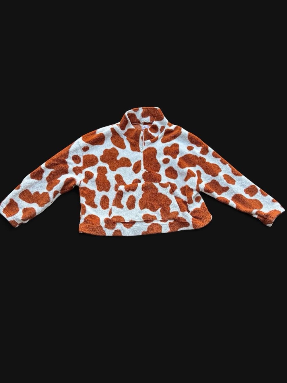 ✨ Dizzire white and
brown cow print fleece jacket in XL✨